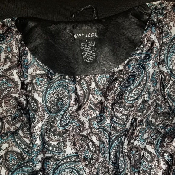 Leather jacket - Picture 3 of 4